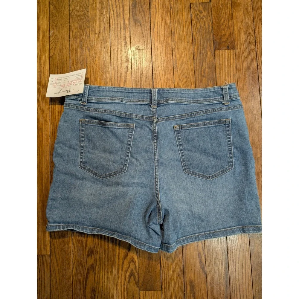 St Johns Bay Womens‎ Medium Wash Stretch Denim Everyday Shorts Size 16 Blue
